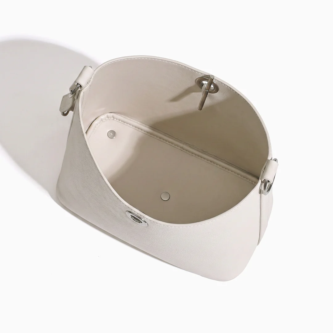 Aria Ring Bucket Bag - Image 10