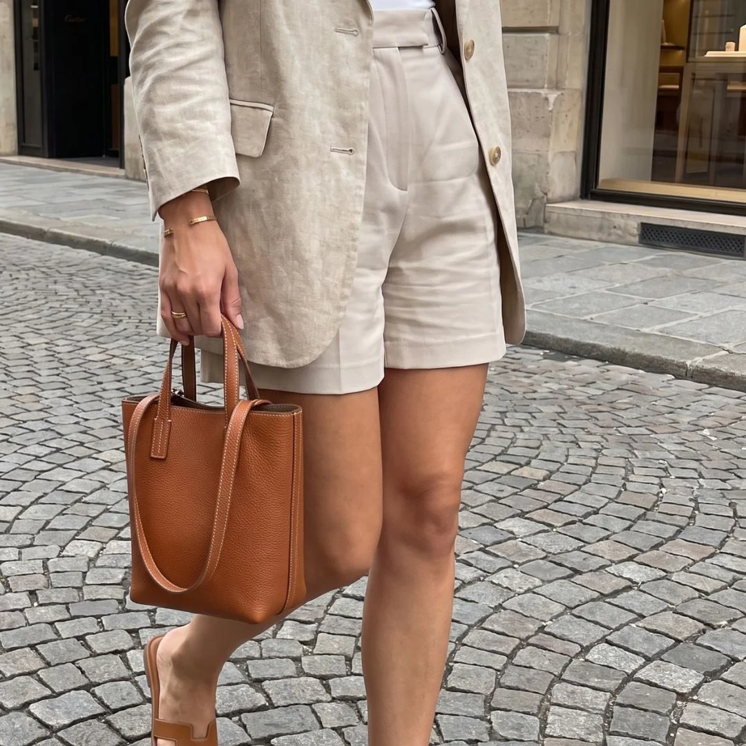 Audrey Contrast Bucket Tote - Image 8